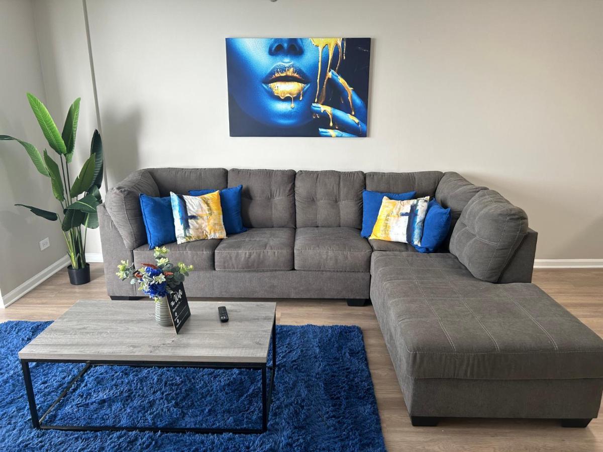 Cozy1 Bdrm Apartment Located In The Heart Of Downtown Oak Park By Glow & Explore Екстериор снимка