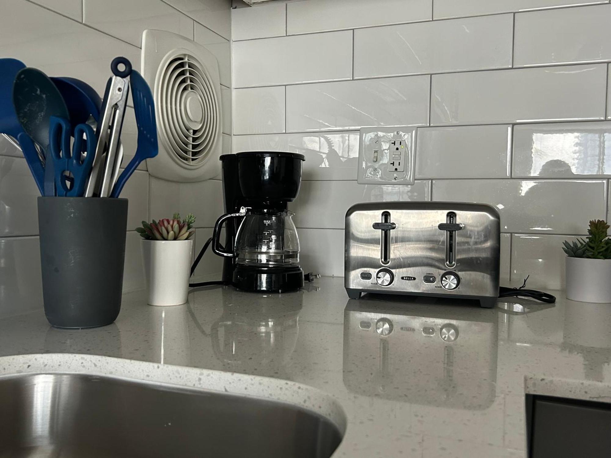 Cozy1 Bdrm Apartment Located In The Heart Of Downtown Oak Park By Glow & Explore Екстериор снимка